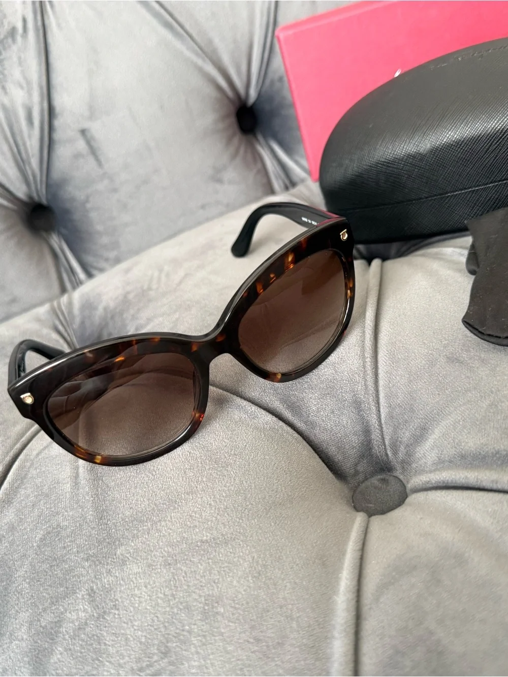 Salvatore Ferragamo SF675S Tortoise Cat-Eye Sunglasses 55mm With Full Set